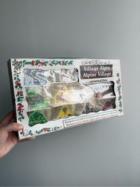 Universal Lites Vintage In Box Alpine Christmas Cottage Village Kitschy Decor
